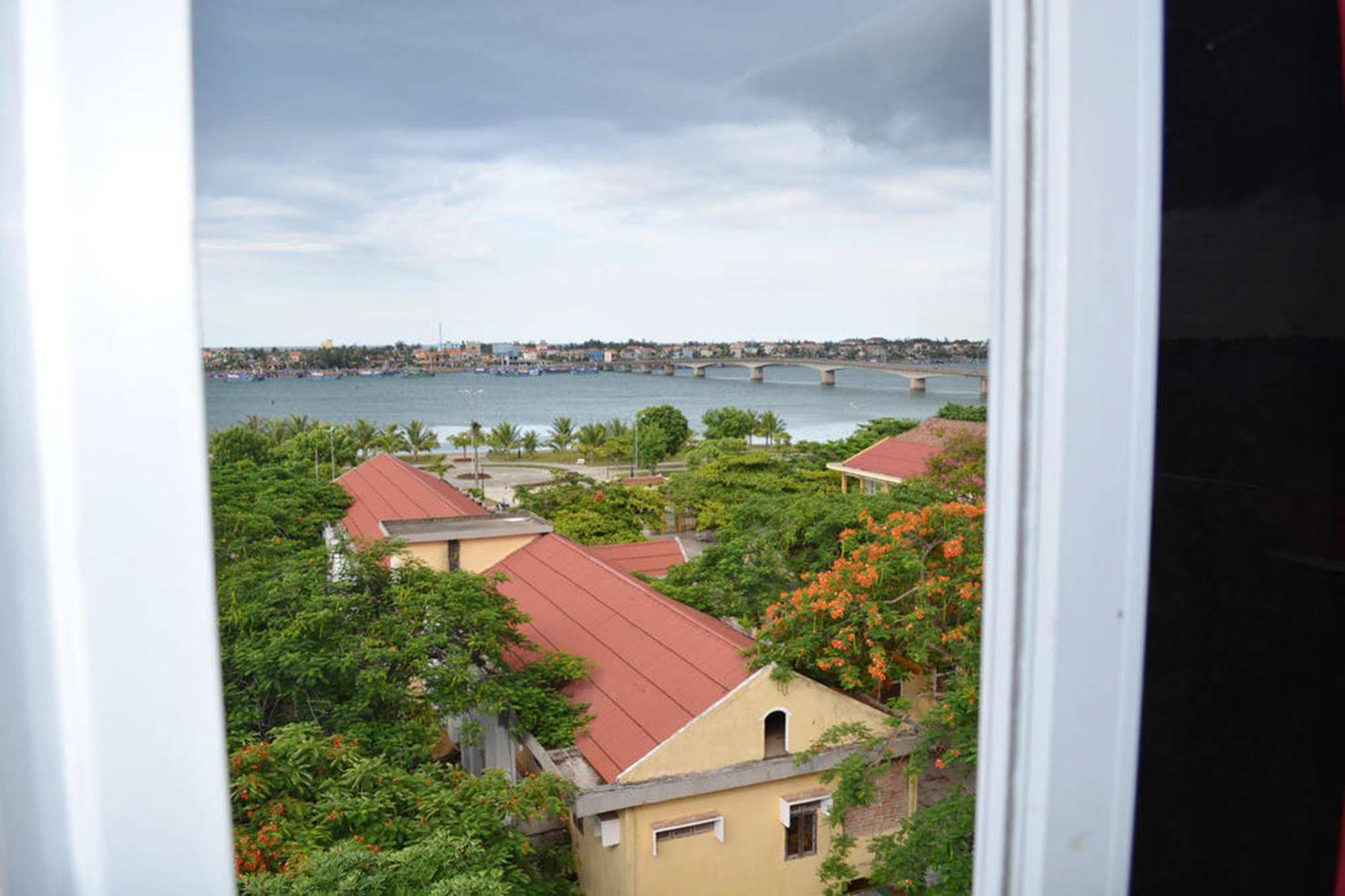 Anh Linh 1 Hotel Dong Hoi Exteriör bild