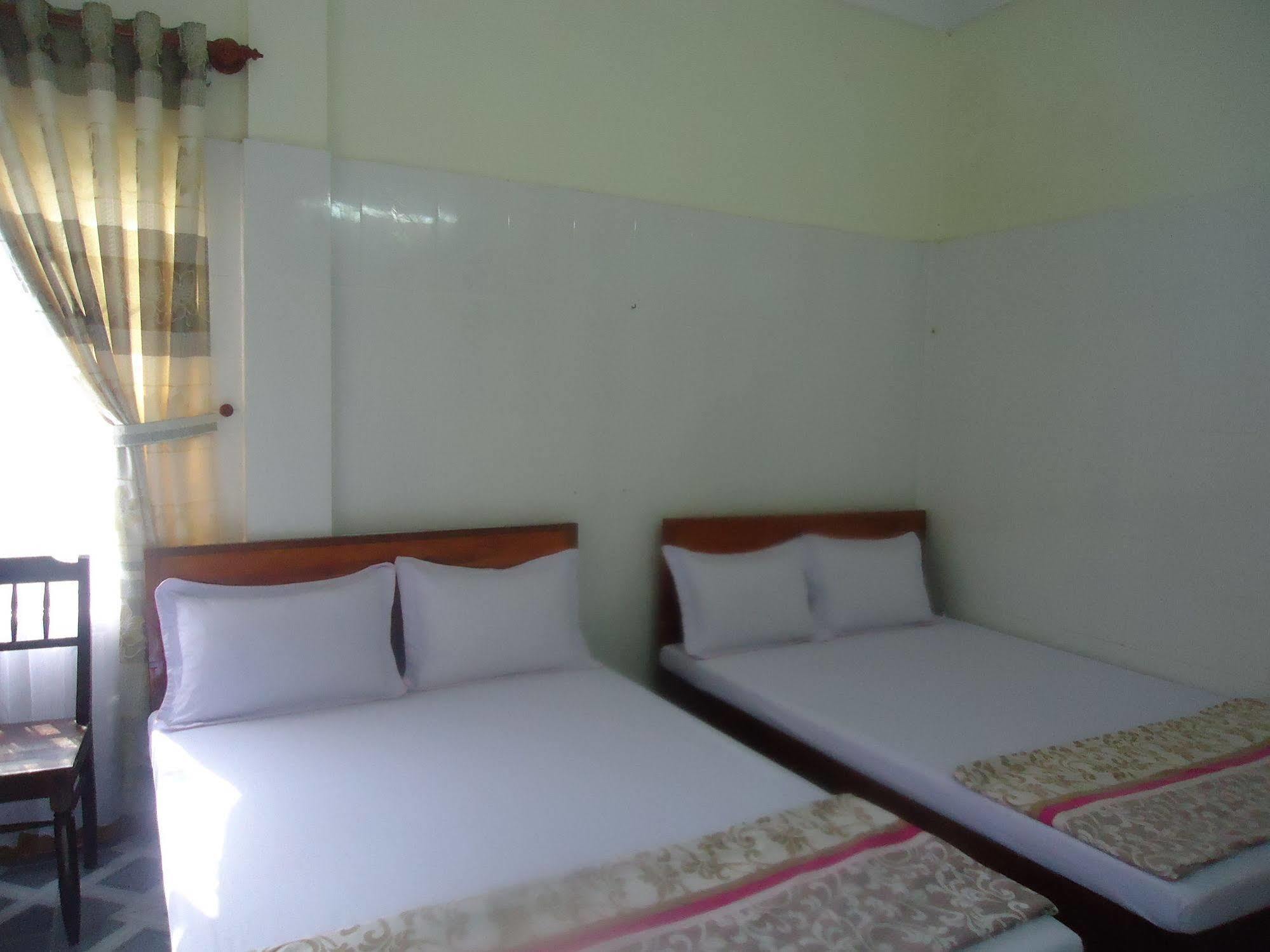 Anh Linh 1 Hotel Dong Hoi Exteriör bild