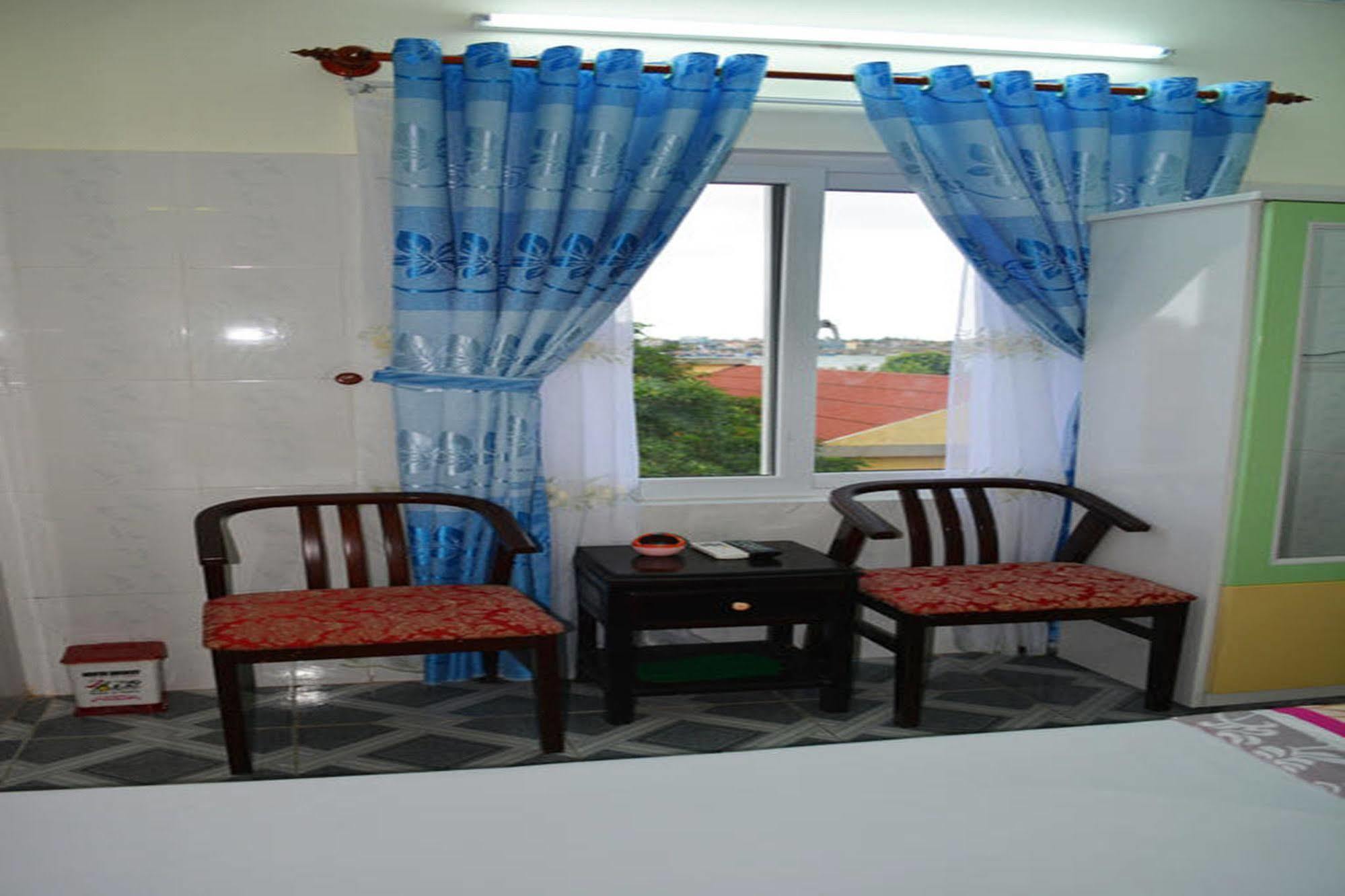 Anh Linh 1 Hotel Dong Hoi Exteriör bild