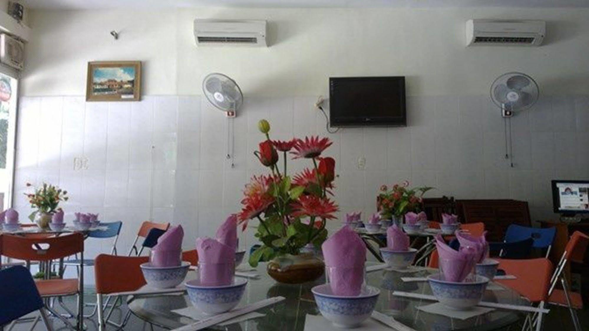 Anh Linh 1 Hotel Dong Hoi Exteriör bild