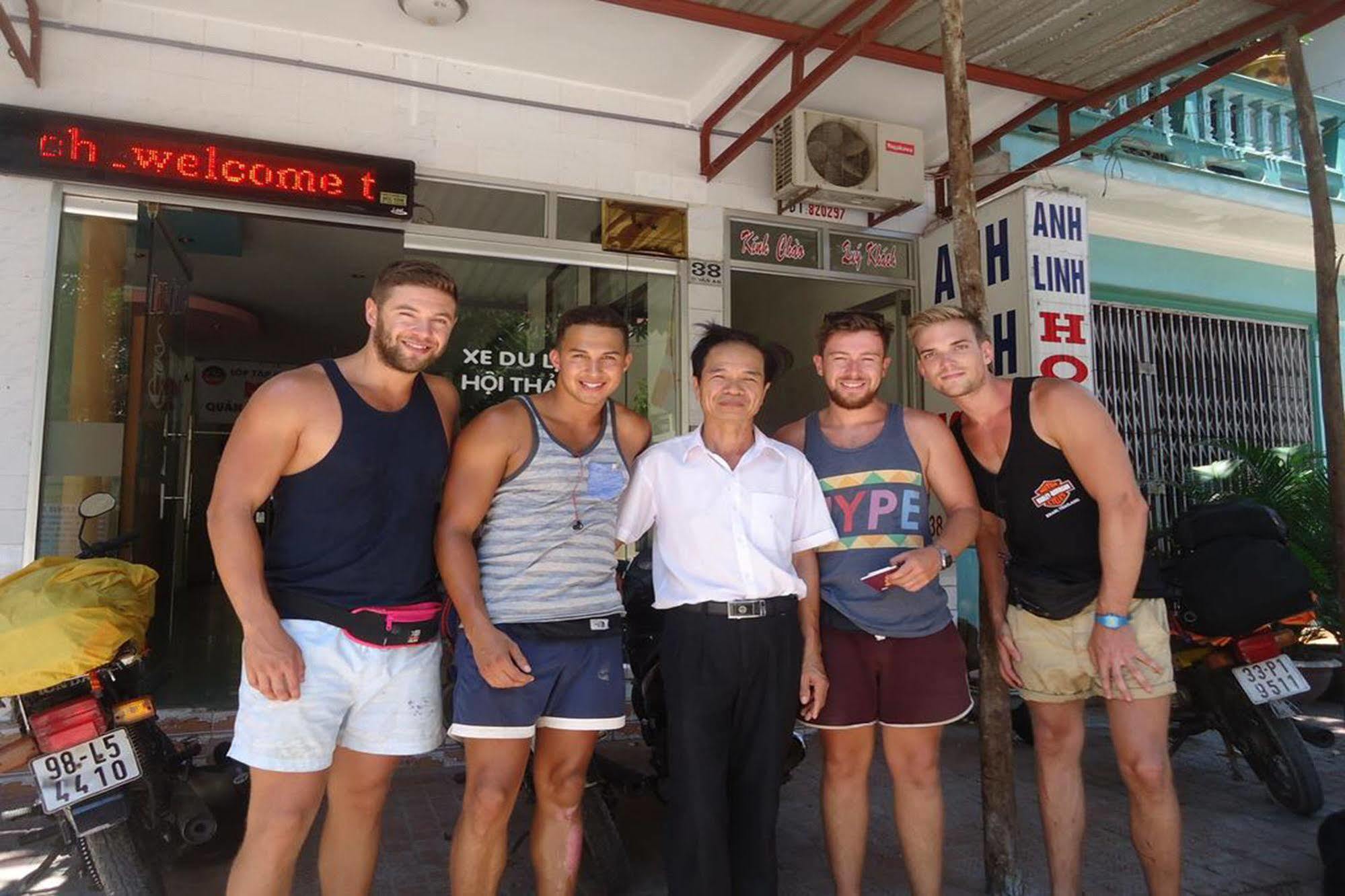 Anh Linh 1 Hotel Dong Hoi Exteriör bild